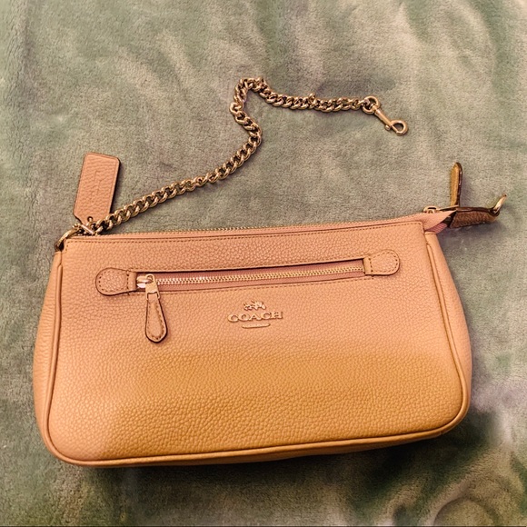 Coach Handbags - Coach Wristlet/Clutch Coach Handbags - Coach Wristlet/Clutch